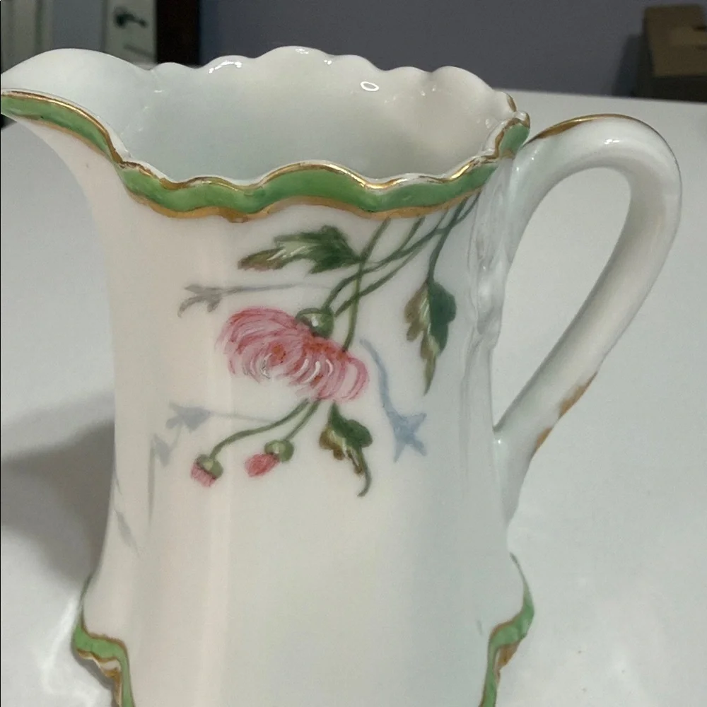 N/A elegant vintage